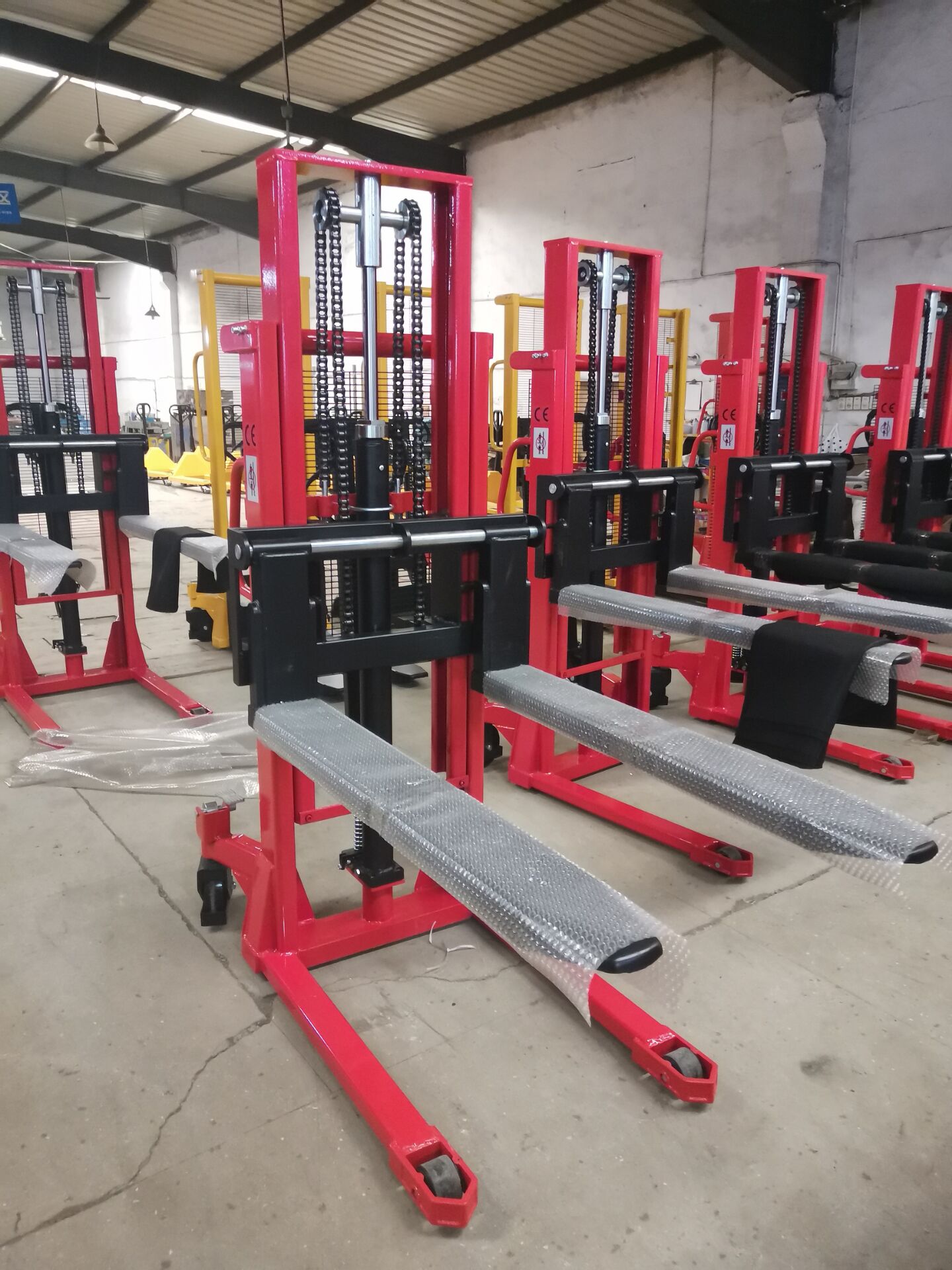 2000kg High Lift 1.6M Manual Hand Stacker