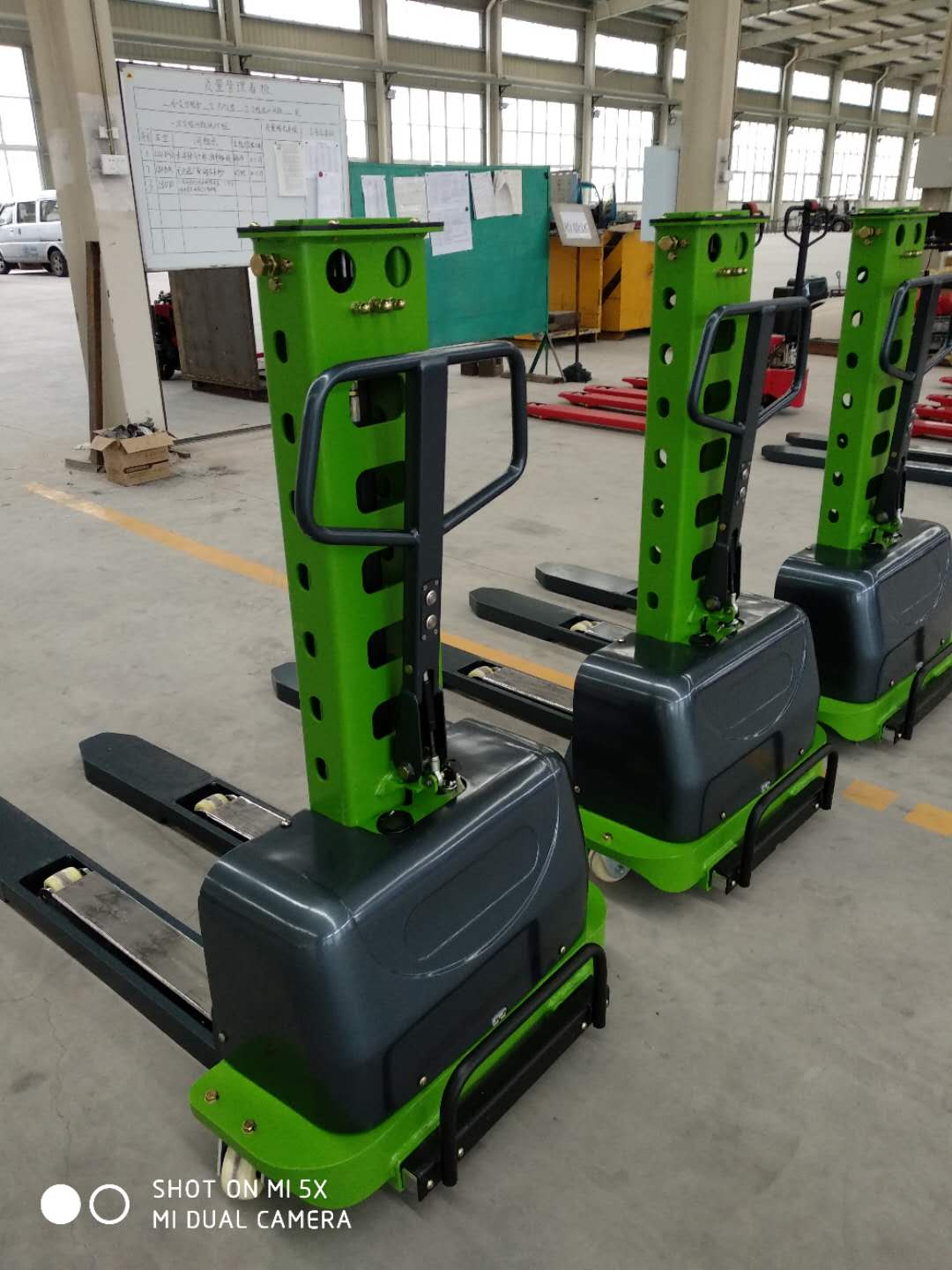 portable electric self-discharge stacker portable electric self-discharge stacker