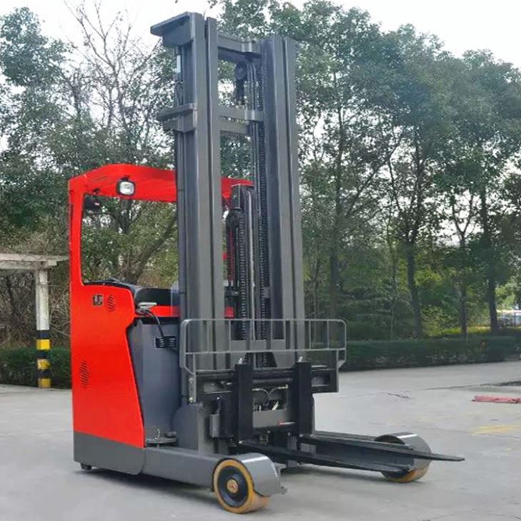 1.5ton Reach Forklifts Use In Warehouse