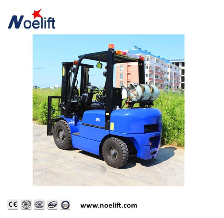 Gasoline Four Wheel Forklift