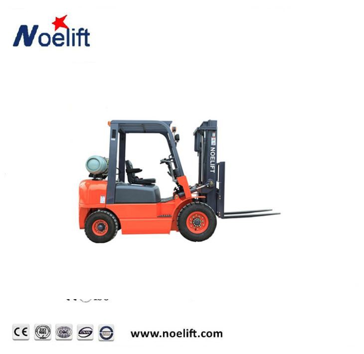 2t Gasoline LPG Four Wheel Forklift