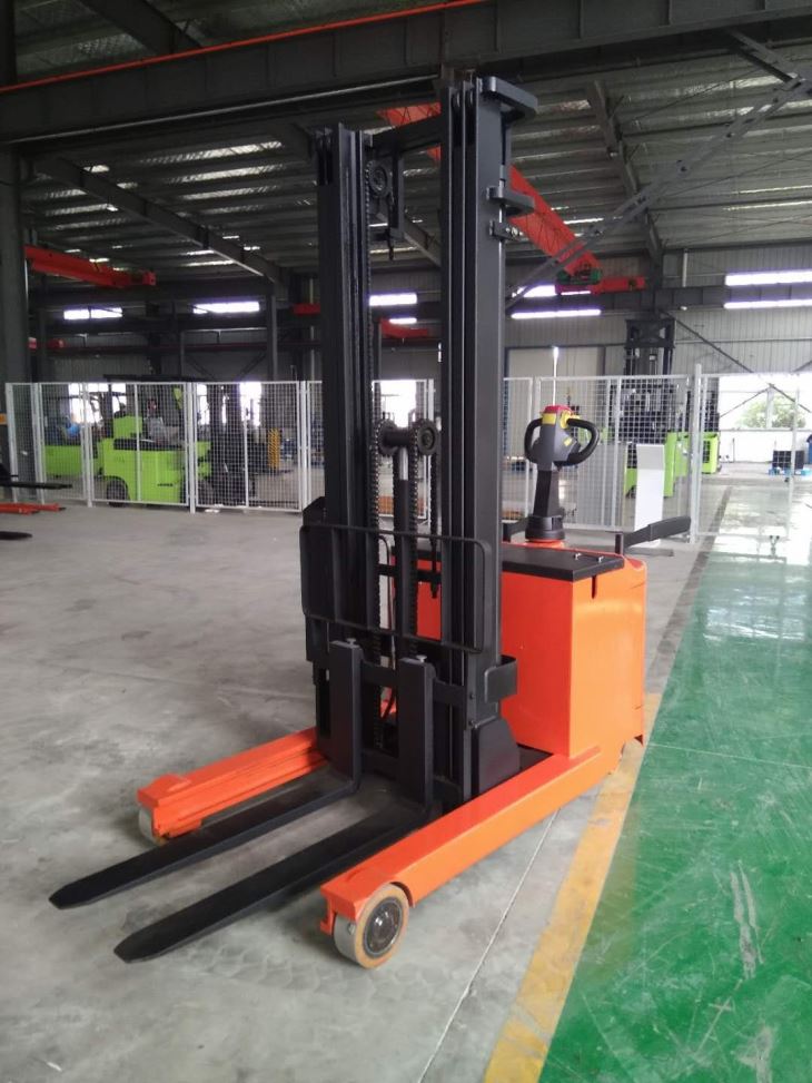 Electric Reach Truck(24V)