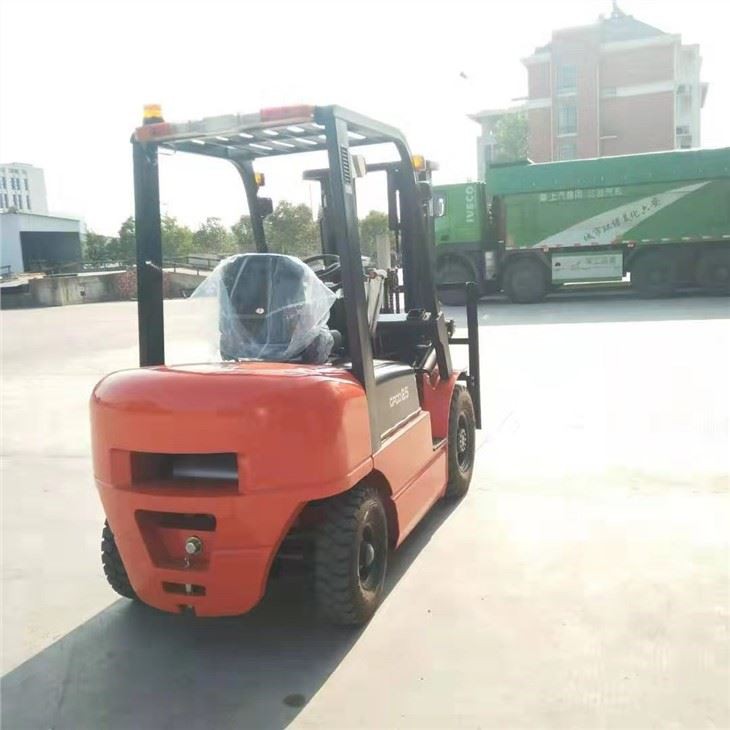 hot sales CAPACITY DIESEL FORKLIFT TRUCK