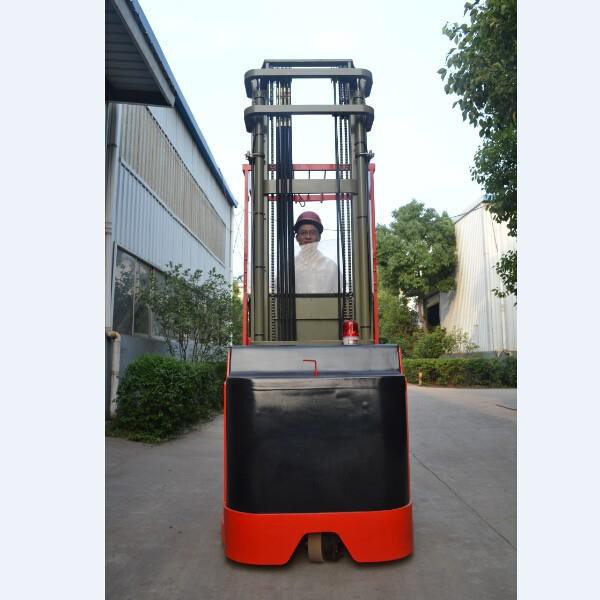 Warehouse Equipments manufacturers