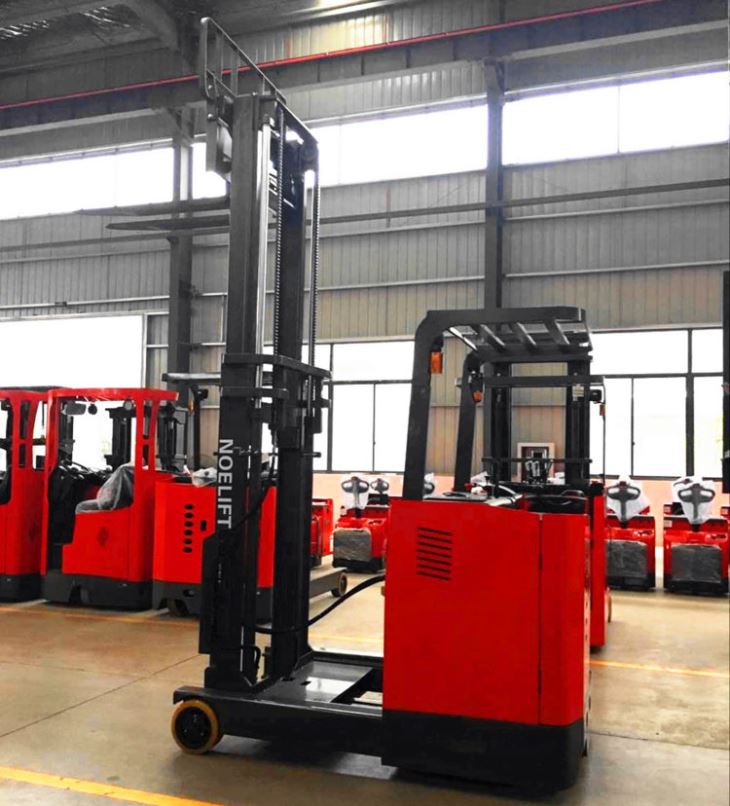 Warehouse Container Battery Reach Forklift can bear 2tons