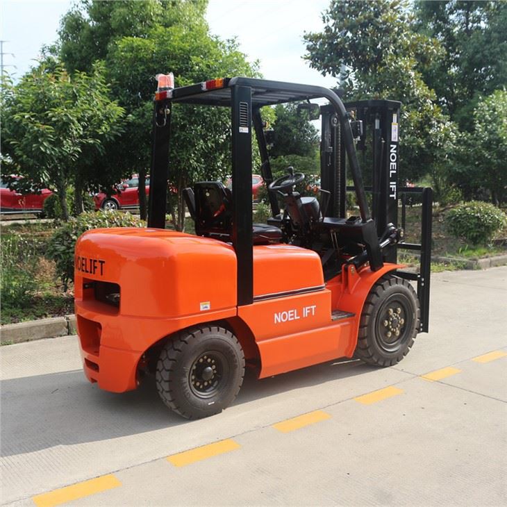 1.5 Ton 3 M Heavy Cargo Diesel Forklift Truck
