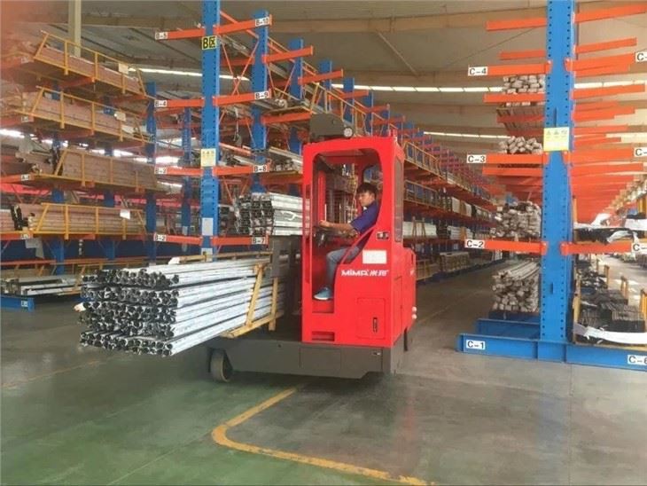 high quality Multi Direction Reach Truck