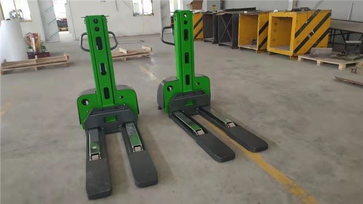 Portable Self-lifting Loader