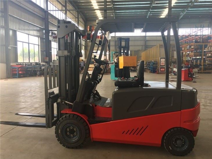 Warehouse 3 m Duplex Mast Electric Counterbalance Forklift