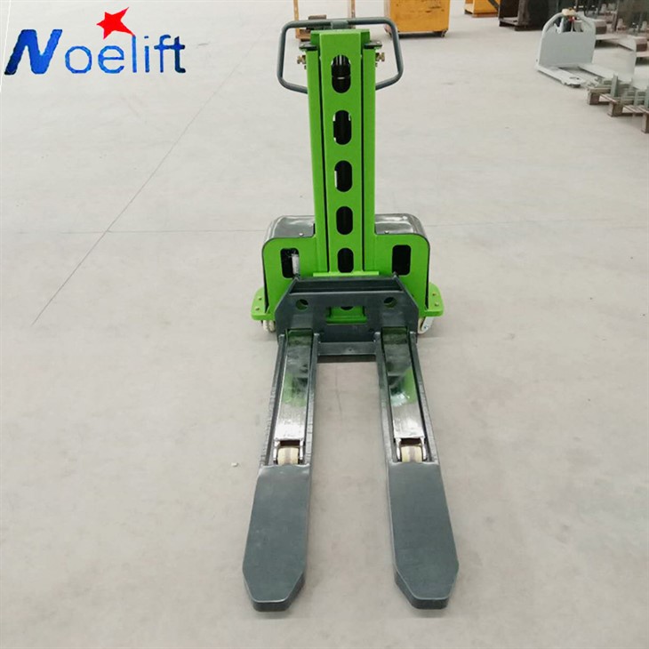 China Self Loading Stacker Forklift